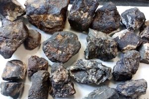 بازار داغ شهاب سنگ/ این همه سنگ واقعاً از آسمان باریده است؟/ ویدئو