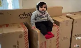 کودک نوپا، حساب بانکی خانواده را خالی کرد


