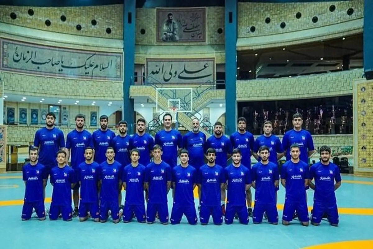 تیم منتخب کشتی فرنگی راهی ایروان شد