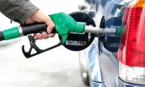 قیمت بنزین در آمریکا به چهار دلار در هر گالن افزایش یافت