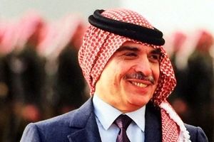 سفر در زمان؛ ملک حسین پادشاه اردن با لباس مدرسه و در 17 سالگی؛ سال 1330