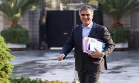 رئیس بانک مرکزی: دلار مبادله‌ای ۷۰ هزار تومانی را تثبیت می‌کنیم

