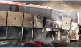 حادثه آتش سوزی برای سرویس کارگران زغال سنگ آزادشهر