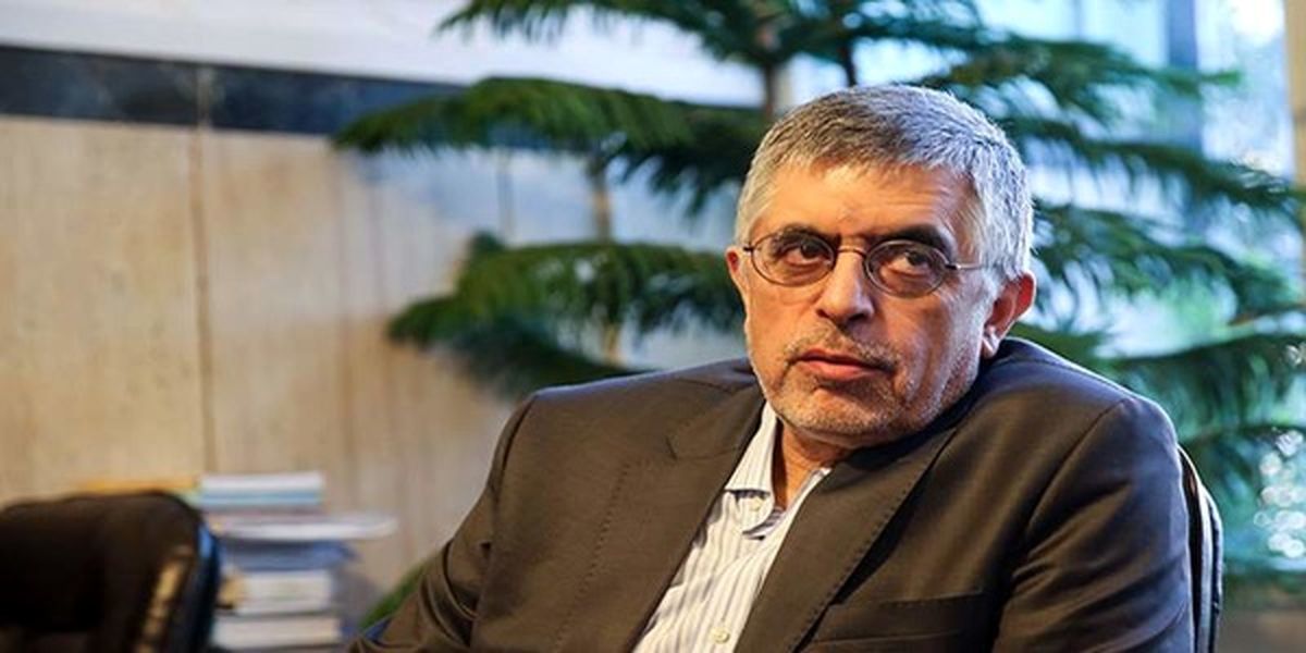 احتمالا وزیرخارجه اطلاع از بازداشت روزنامهنگاران ندارد که می گوید موردی نیست