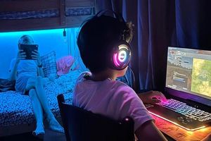 بازی‌های کامپیوتری چطور کودکان را به پول خرج کردن تشویق می‌کنند؟